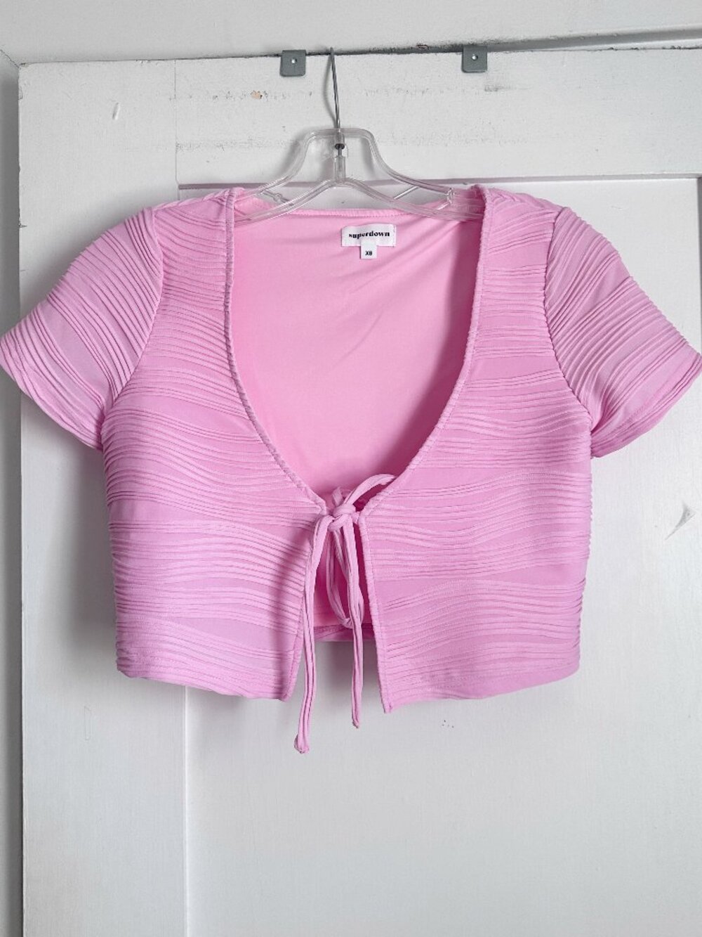 Superdown REVOLVE Pink Ruched Tie Front Crop Top XS 🎀💗